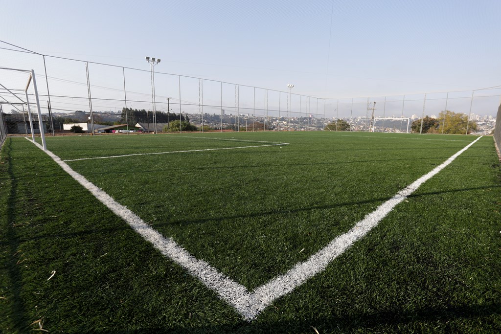 Foto de campo de futebol society em Ponta Grossa