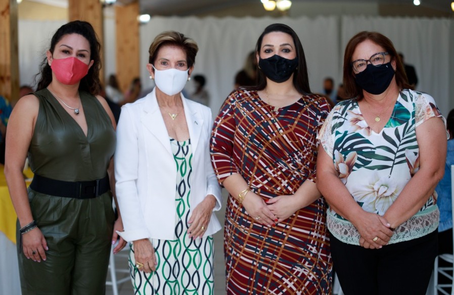 Prefeitas Dayane Sovinski, Elizabeth Schmidt, Elisângela Pedroso e Alcione Lemos