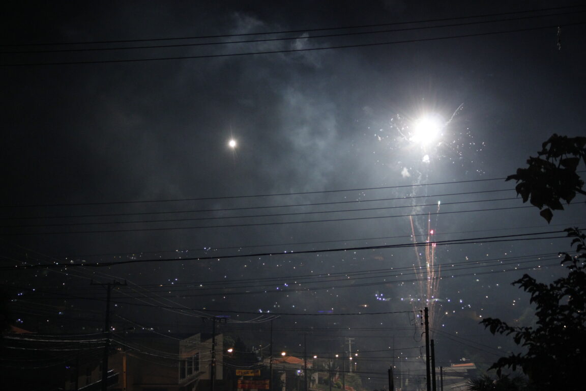 Fogos de artifício em Ponta Grossa