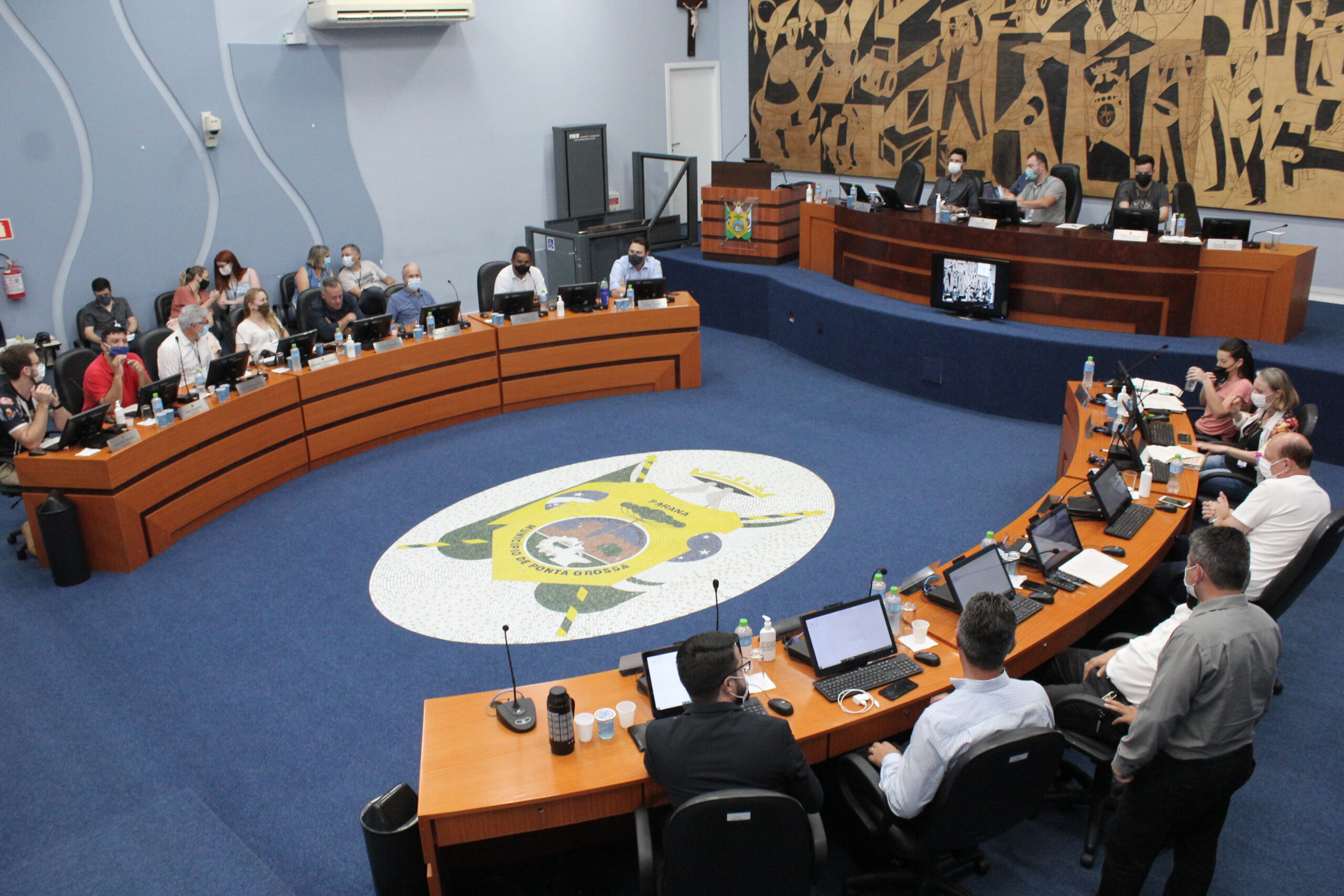 Foto da sessão plenária da Câmara de Vereadores de Ponta Grossa