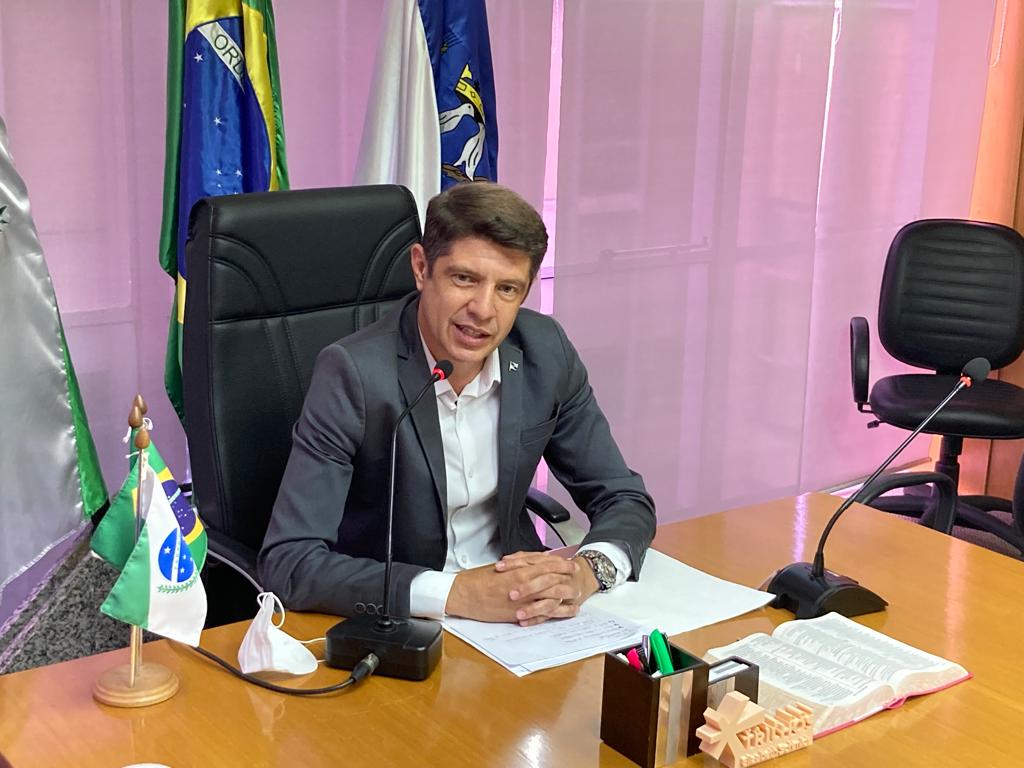 Posse do vice-prefeito, Capitão Saulo, como prefeito interino de Ponta Grossa