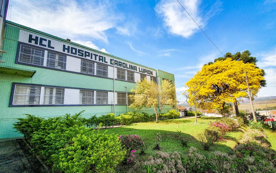 Foto da fachada do Hospital Carolina Lupion, em Jaguariaíva