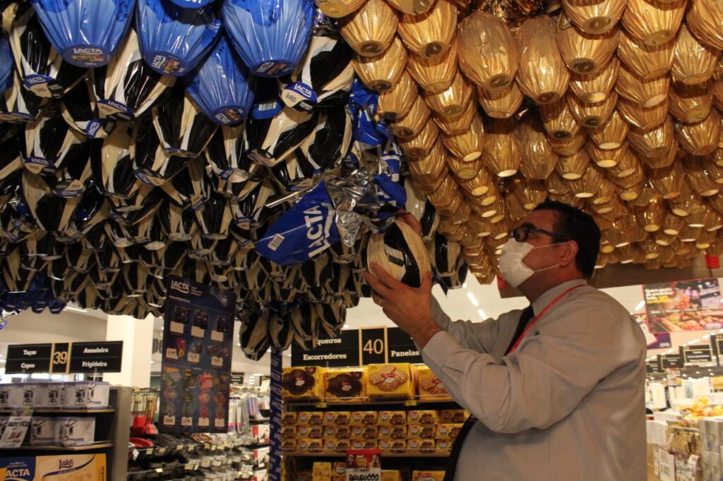 Foto de venda de ovos de Páscoa em Ponta Grossa