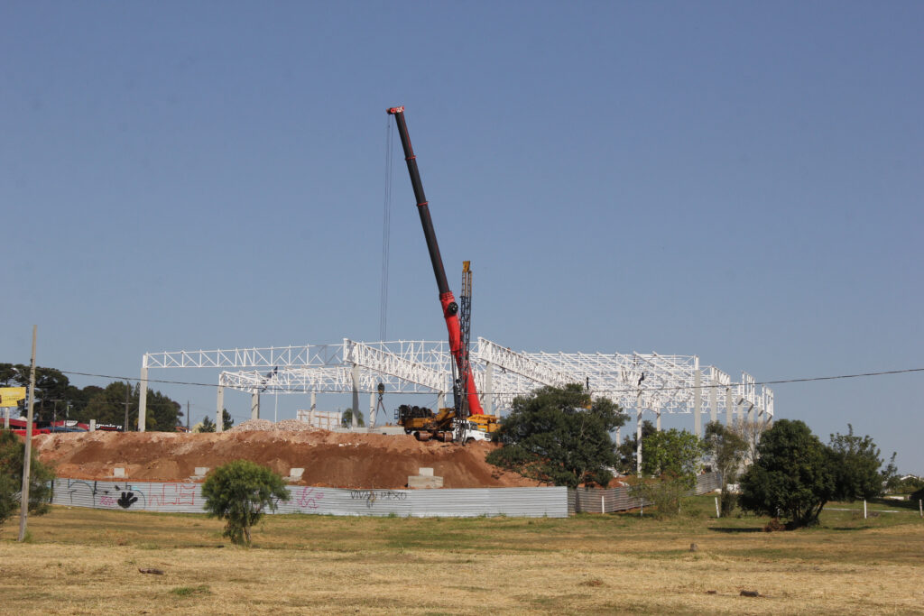 Foto da obra do Max Atacadista no Jardim Carvalho