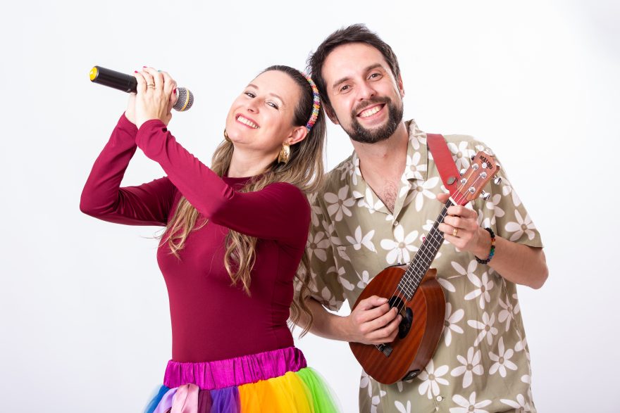 Foto de Joãozinho e Juliani Ribeiro, da Banda Casa Cantante