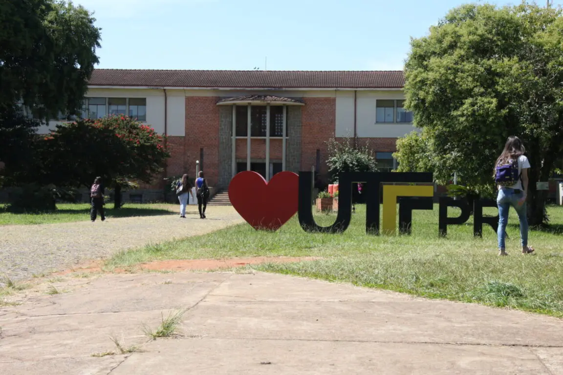 Lista de Espera em Ordem de Chamada - UTFPR