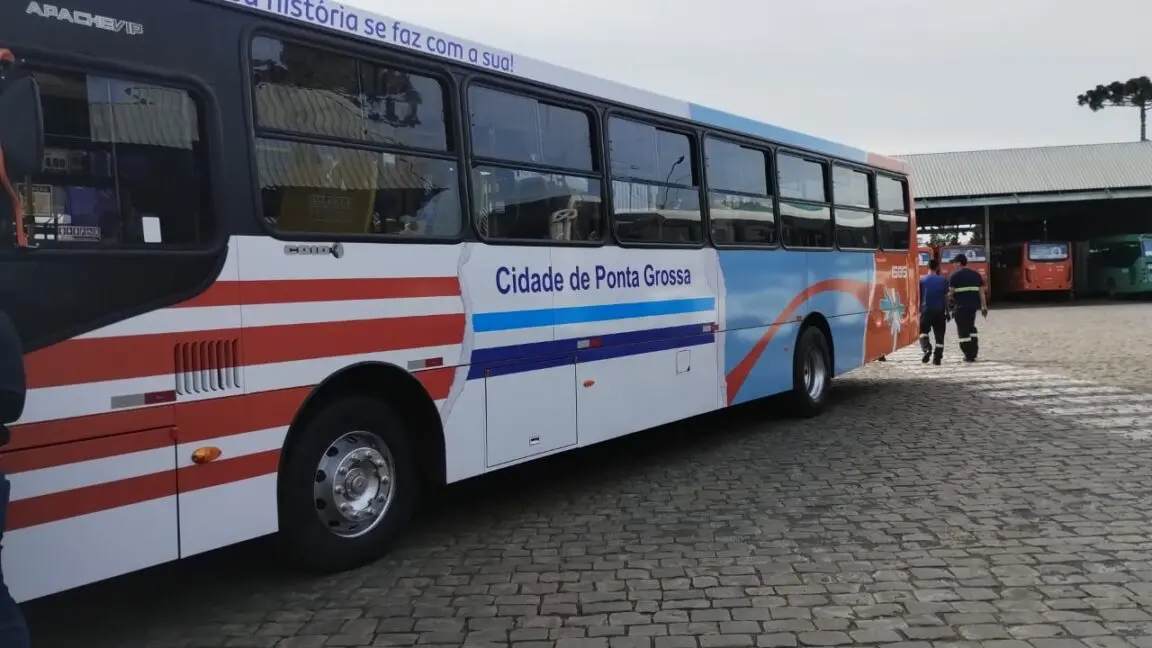 VCG lança ônibus comemorativo aos 200 anos de PG - dcmais