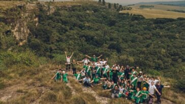 alunos de rede pública viistam Parque Nacional dos Campos Gerais no projeto Parque ao Lado