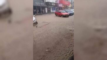 Alagamento em rua de Telêmaco Borba