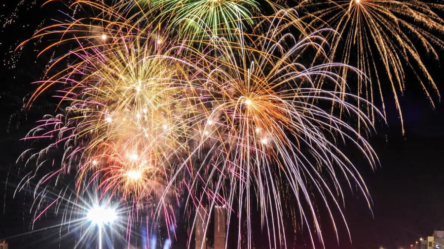 fogos de artifício sem estampido