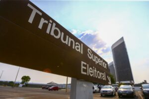 Placa em frente ao Tribunal Superior Eleitoral
