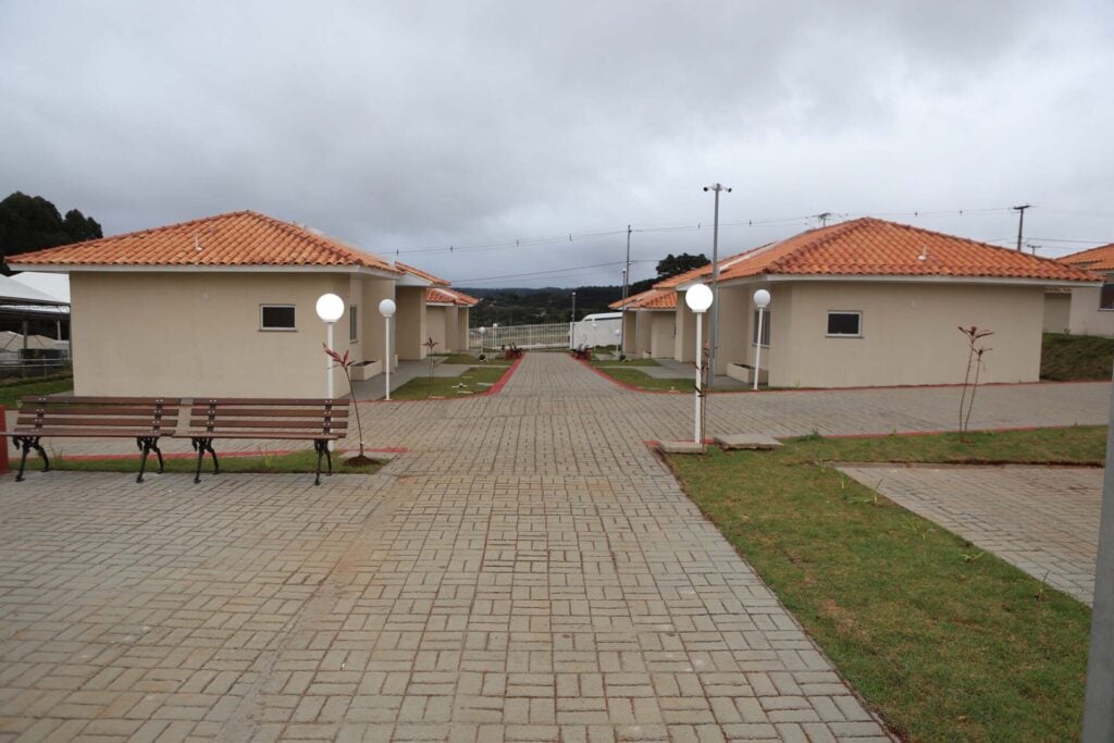 Entrega do Condomínio do Idoso, em Ponta Grossa