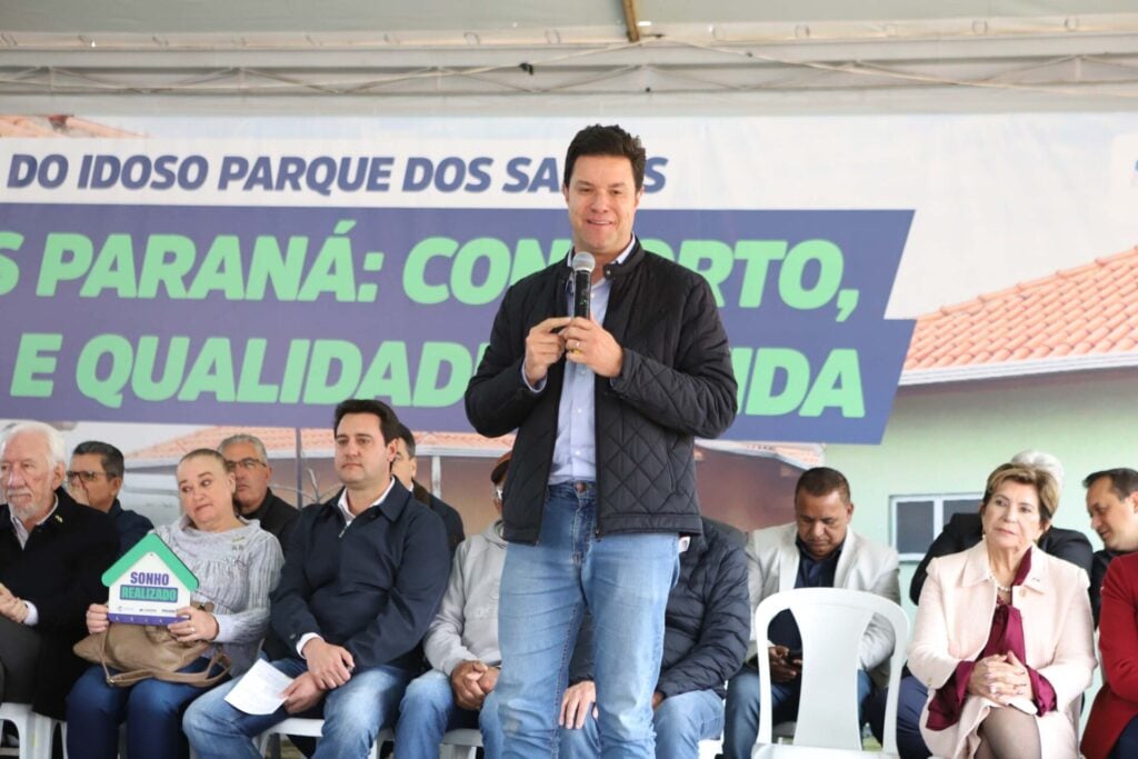 Entrega do Condomínio do Idoso, em Ponta Grossa