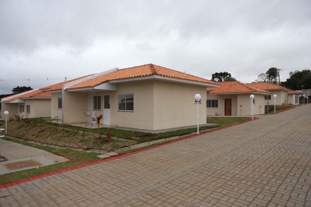 Entrega do Condomínio do Idoso, em Ponta Grossa
