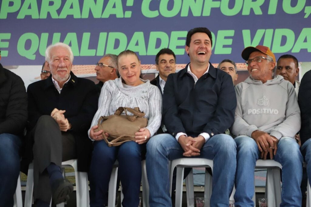 Entrega do Condomínio do Idoso, em Ponta Grossa