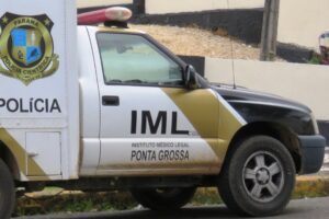 Viatura do IML de Ponta Grossa