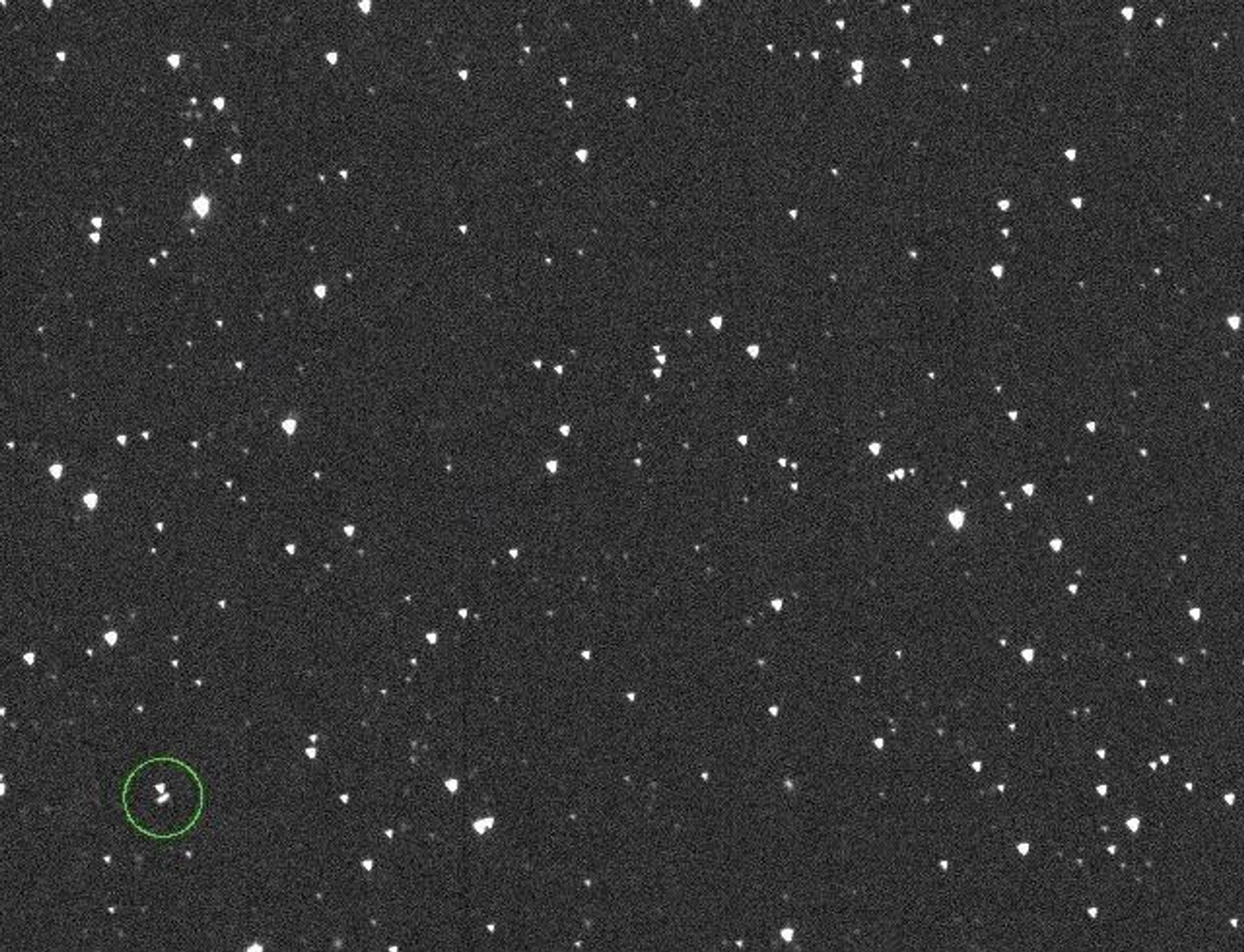 Observações de descoberta do asteroide 2024 YR4 Observações de descoberta do asteroide 2024 YR4 - Sputnik Brasil, 1920, 02.04.2025