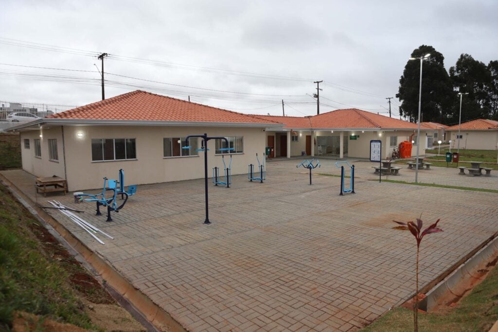 Entrega do Condomínio do Idoso, em Ponta Grossa
