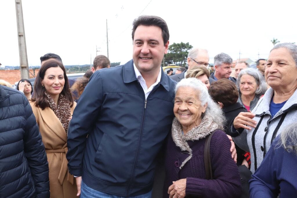 Entrega do Condomínio do Idoso, em Ponta Grossa