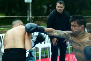 Boxe ao céu aberto em PG.
