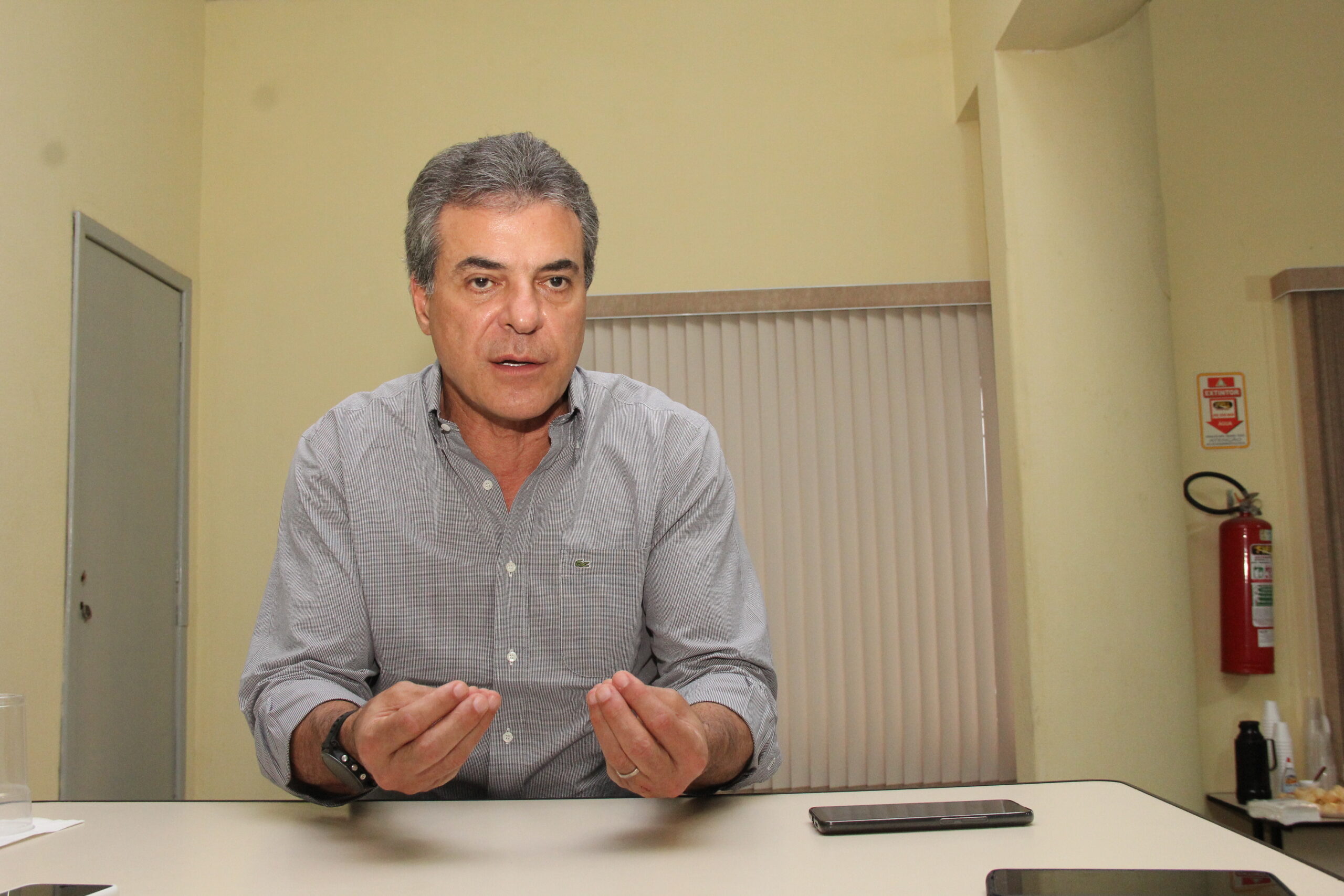 O ex-governador Beto Richa concede entrevista em Ponta Grossa 