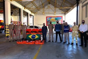 Deputado federal Aliel Machado, no Corpo de Bombeiros de Ponta Grossa