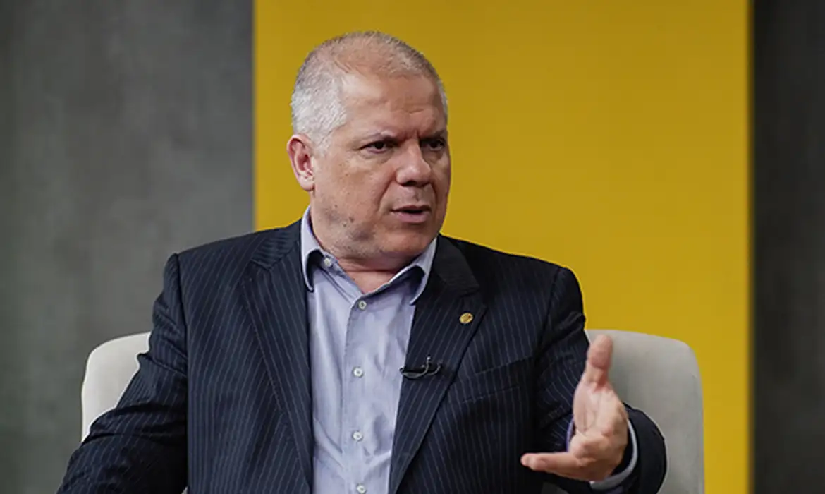 Suspeita de fraudes no INSS