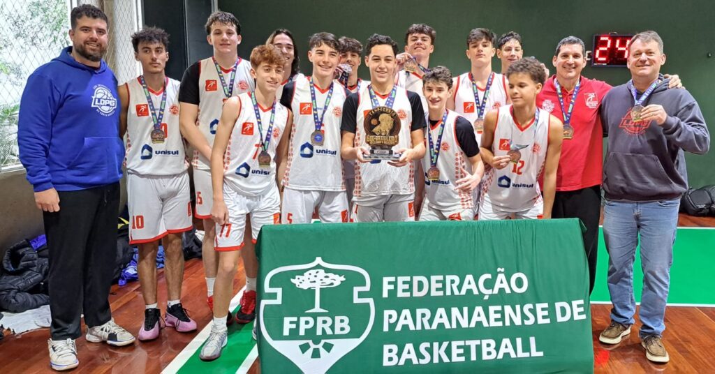 Time de PG é bronze em Curitiba