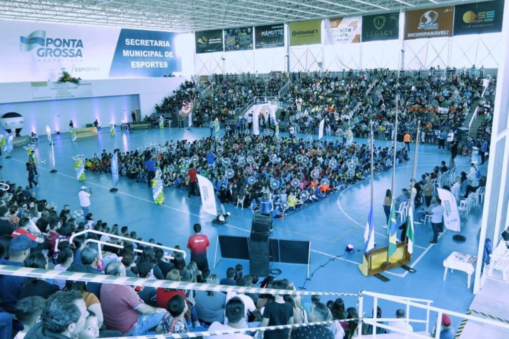 JEM Homenageia Operário