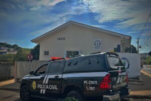 Prisão aconteceu dentro de um CRAS em Castro