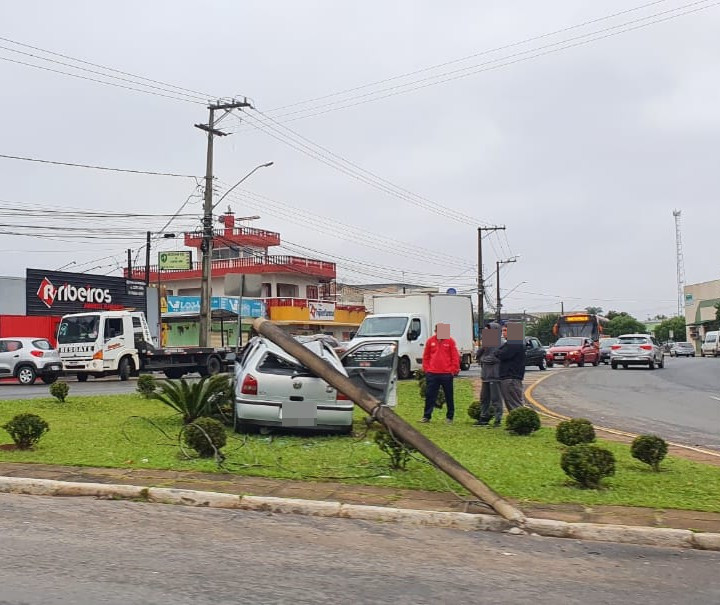 Carro poste Santa Paula
