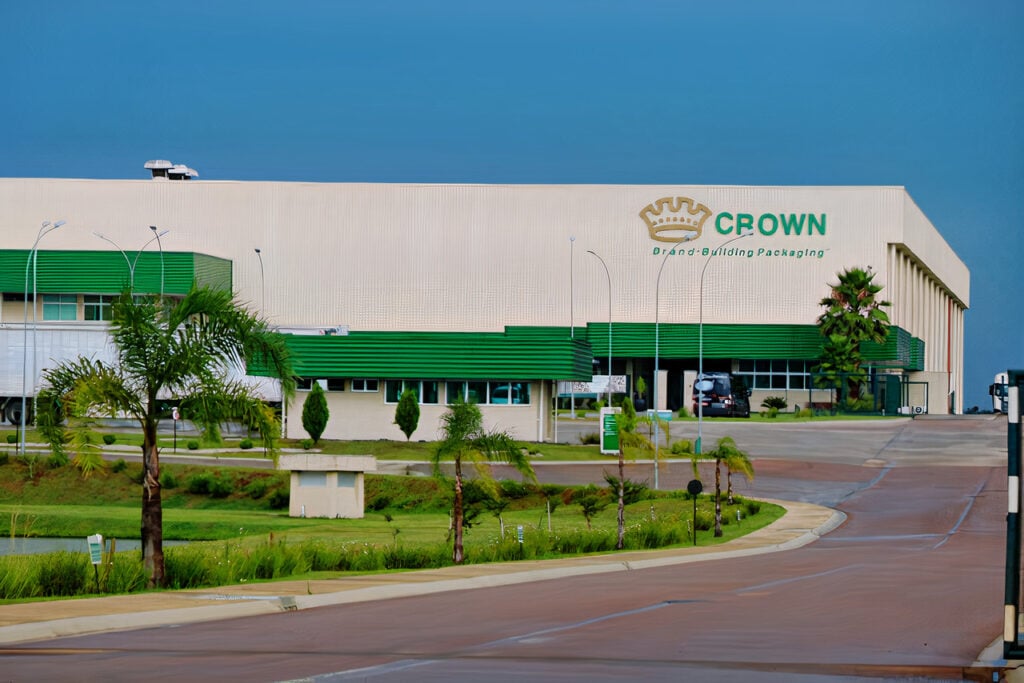 Fachada da Crown Embalagens