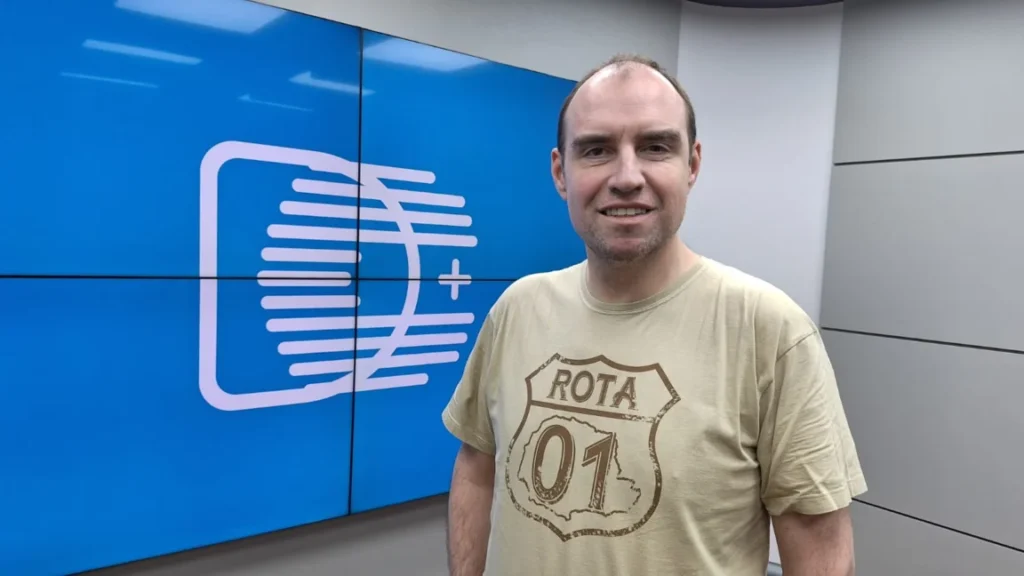 Daniel Wagner no estúdio do Diário dos Campos