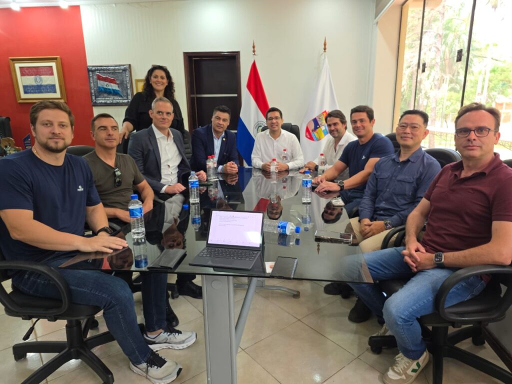 Comitiva com Marcelo Rangel e empresários no Paraguai