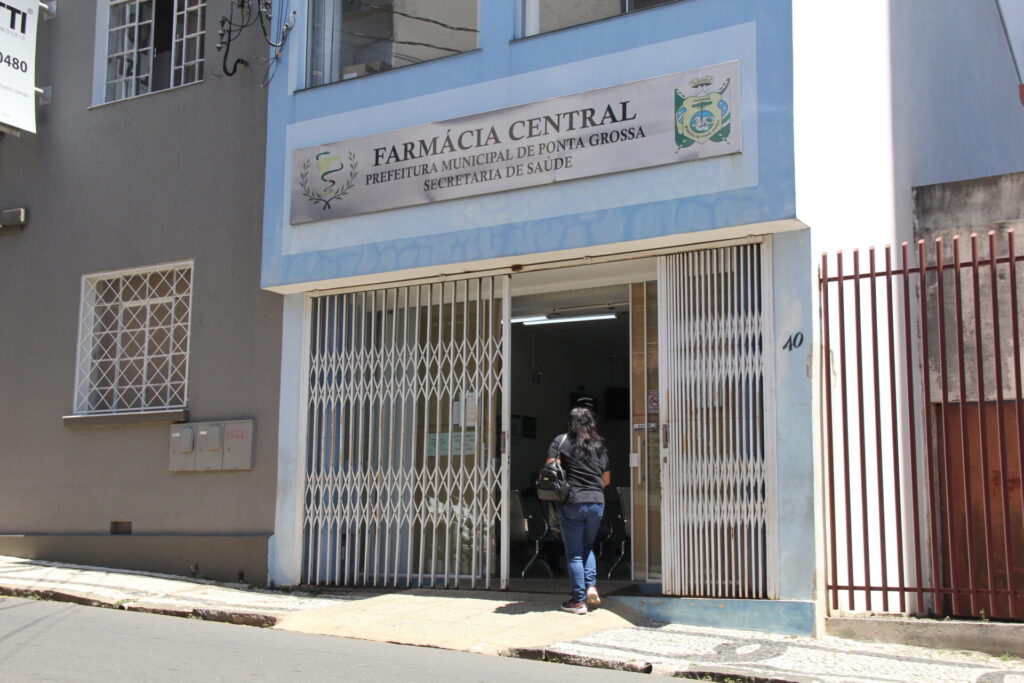 Farmácias Municipais vão ter alterações. Na foto, Farmácia Central de Ponta Grossa