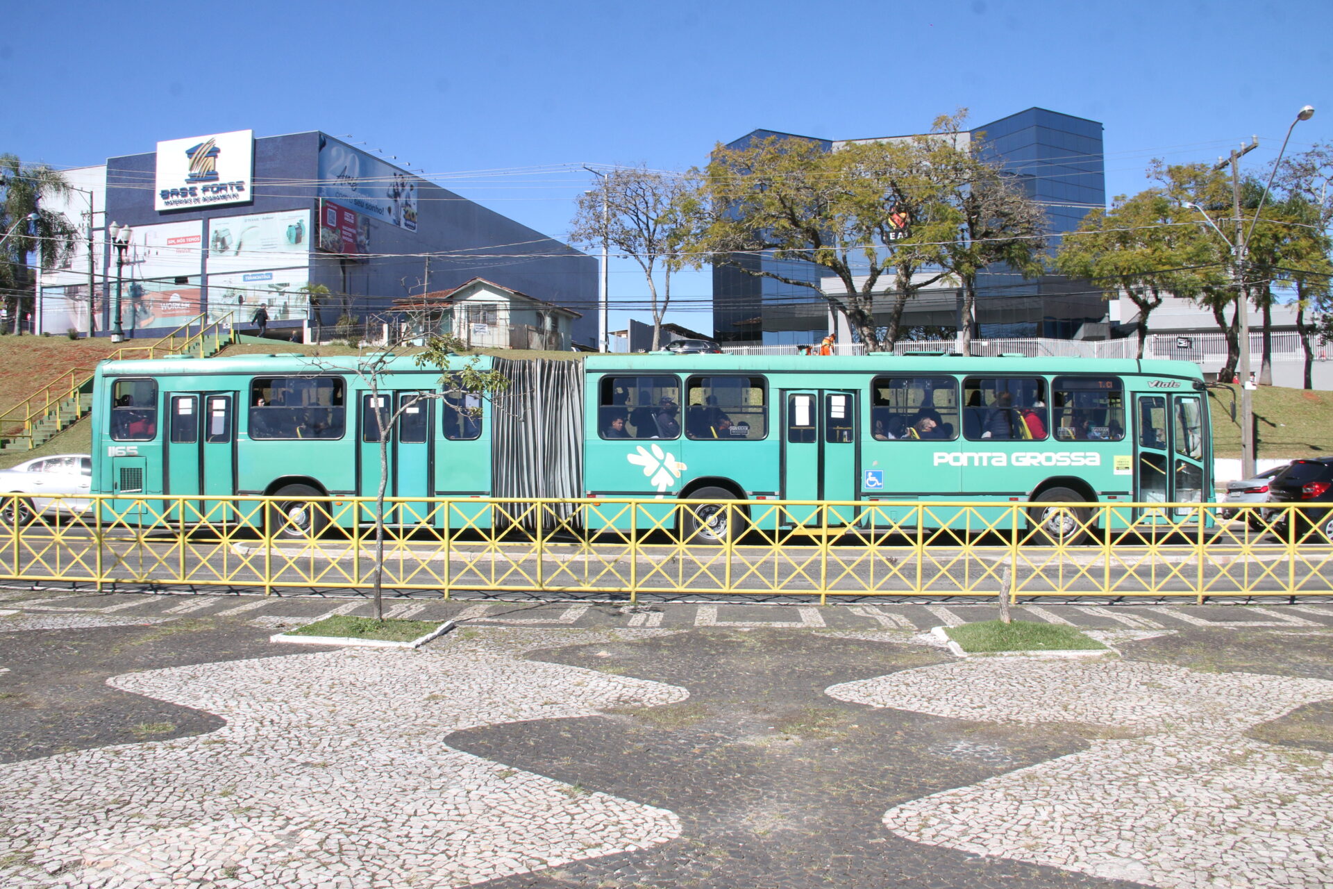 Ônibus do transporte público de Ponta Grossa