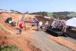 Pista de Motocross no Centro Agropecuário.