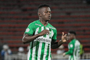 Edwin Torres, atacante colombiano anunciado pelo Operário, atuando com a camisa do Atlético Nacional, de Medellín-COL.
