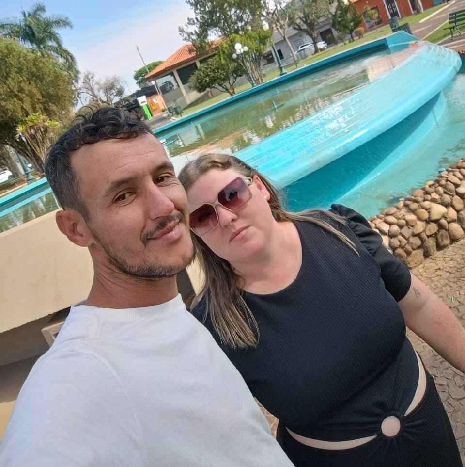 Ellen e Jônatas