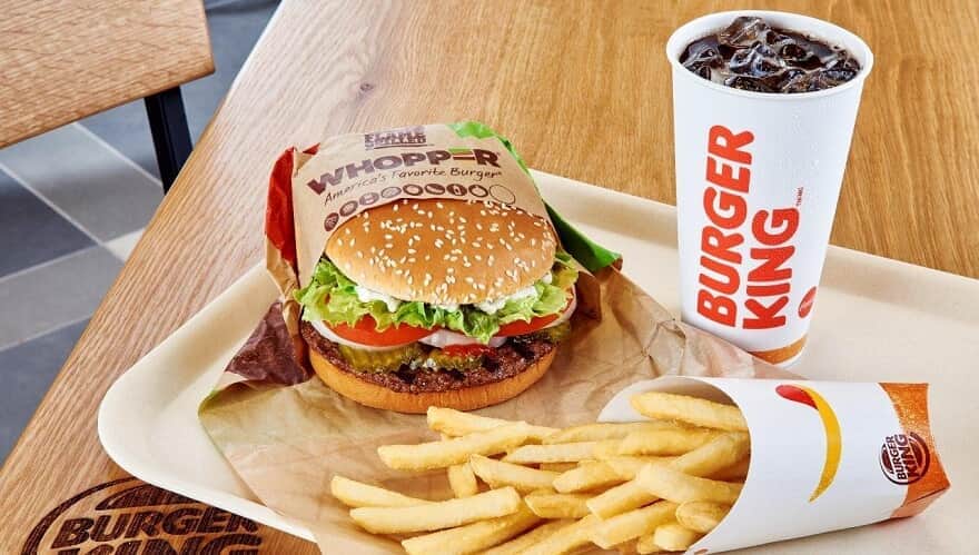 Foto de lanche do Burguer King, que pode abrir nova unidade em Ponta Grossa