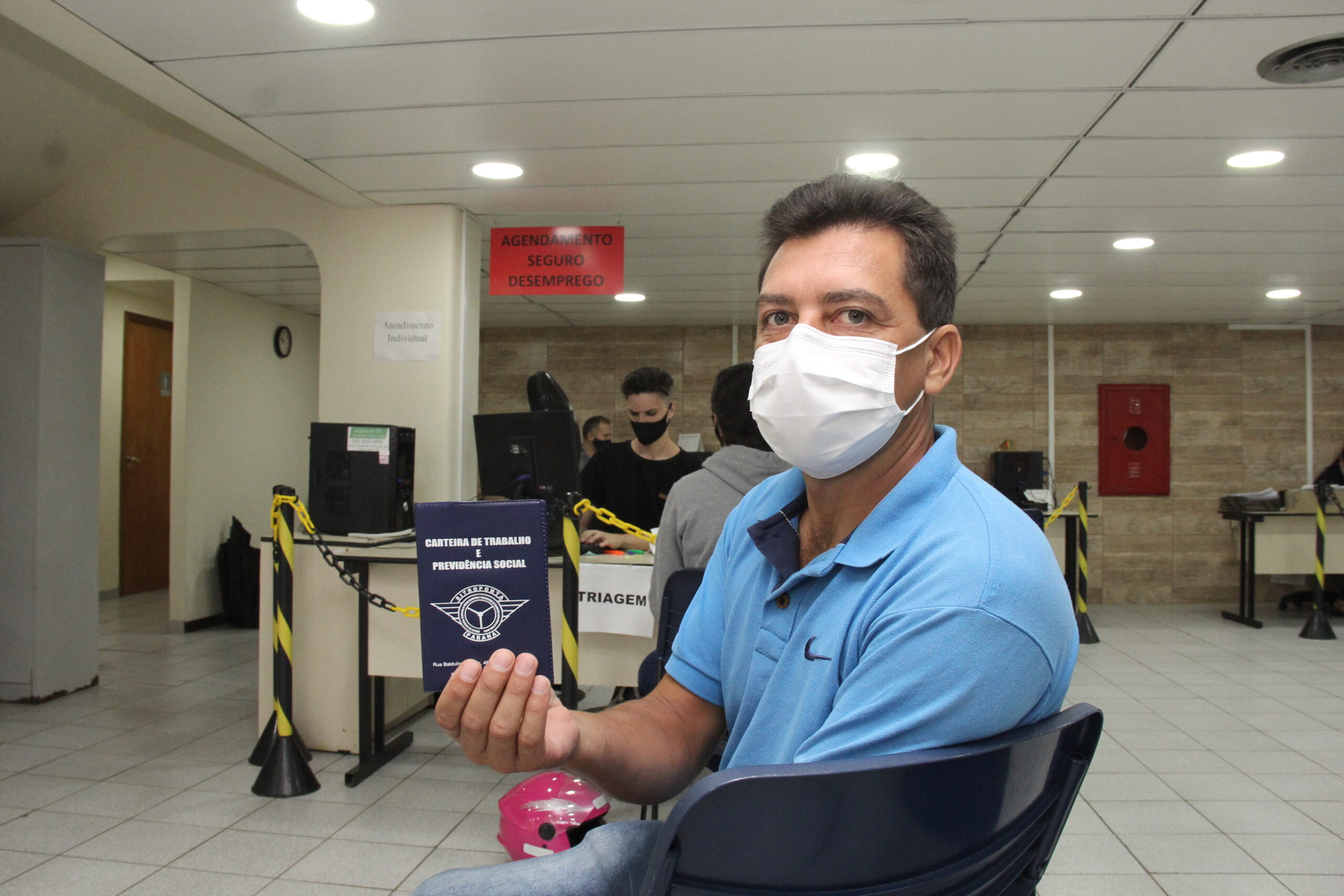 Foto de pedido de seguro-desemprego em Ponta Grossa