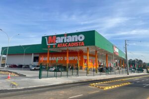Fachada de supermercado Mariano Atacadista