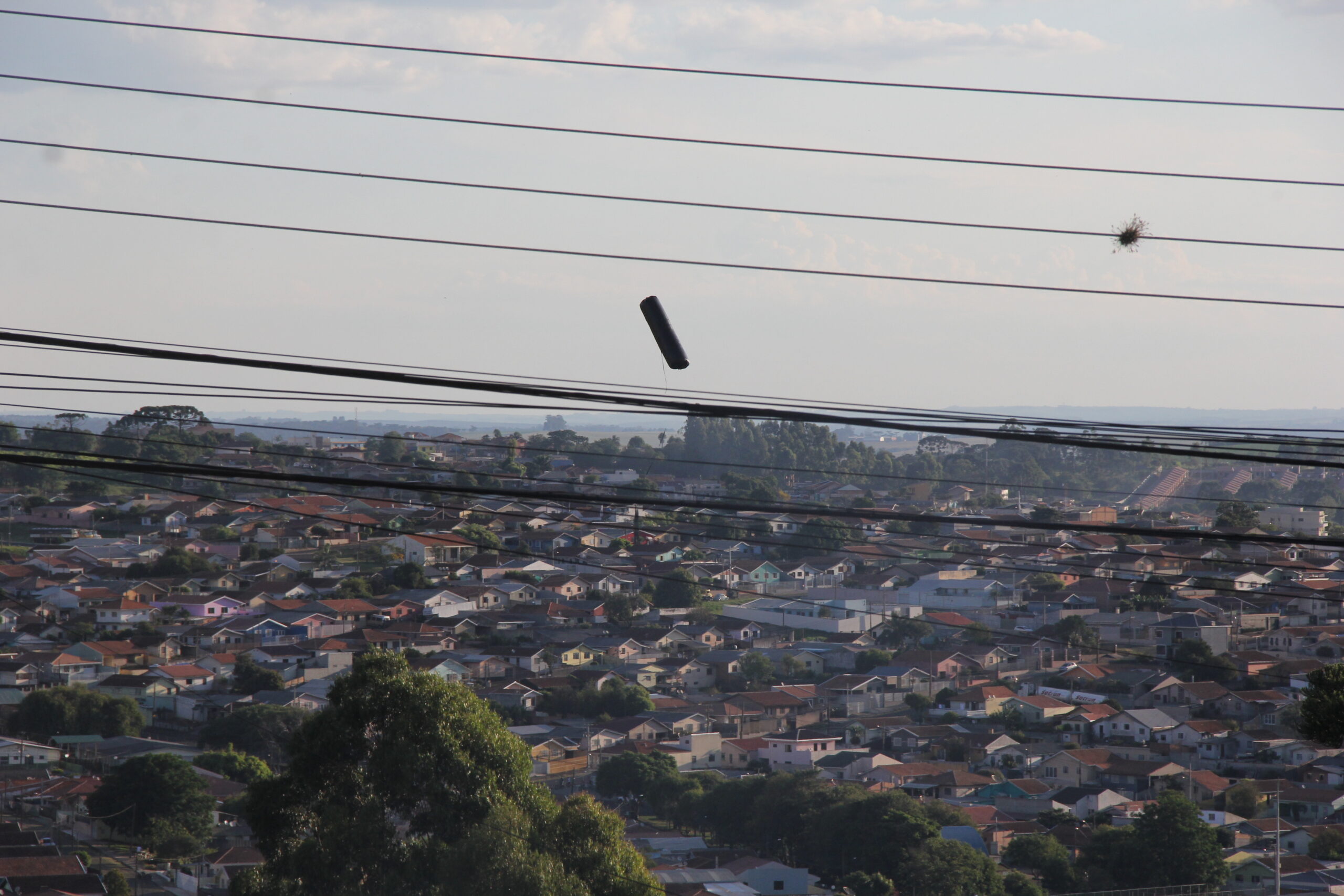 Foto de objeto voador no céu de Ponta Grossa