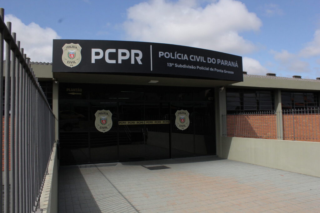 Fachada delegacia de Ponta Grossa