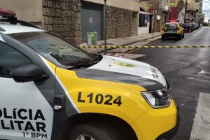 Queda prédio XV de Novembro