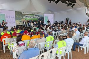 O diretor-presidente da CCR PRVias, Keller Rodrigues apresenta resultados do Plano de 100 dias da PR Vias