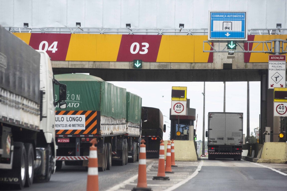 Pedágios poderão informar tempo de espera em filas no PR