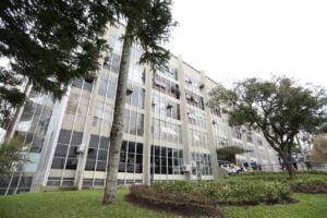 Fachada da Prefeitura de Ponta Grossa
