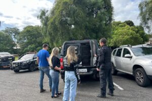 Suspeito preso em Carambeí