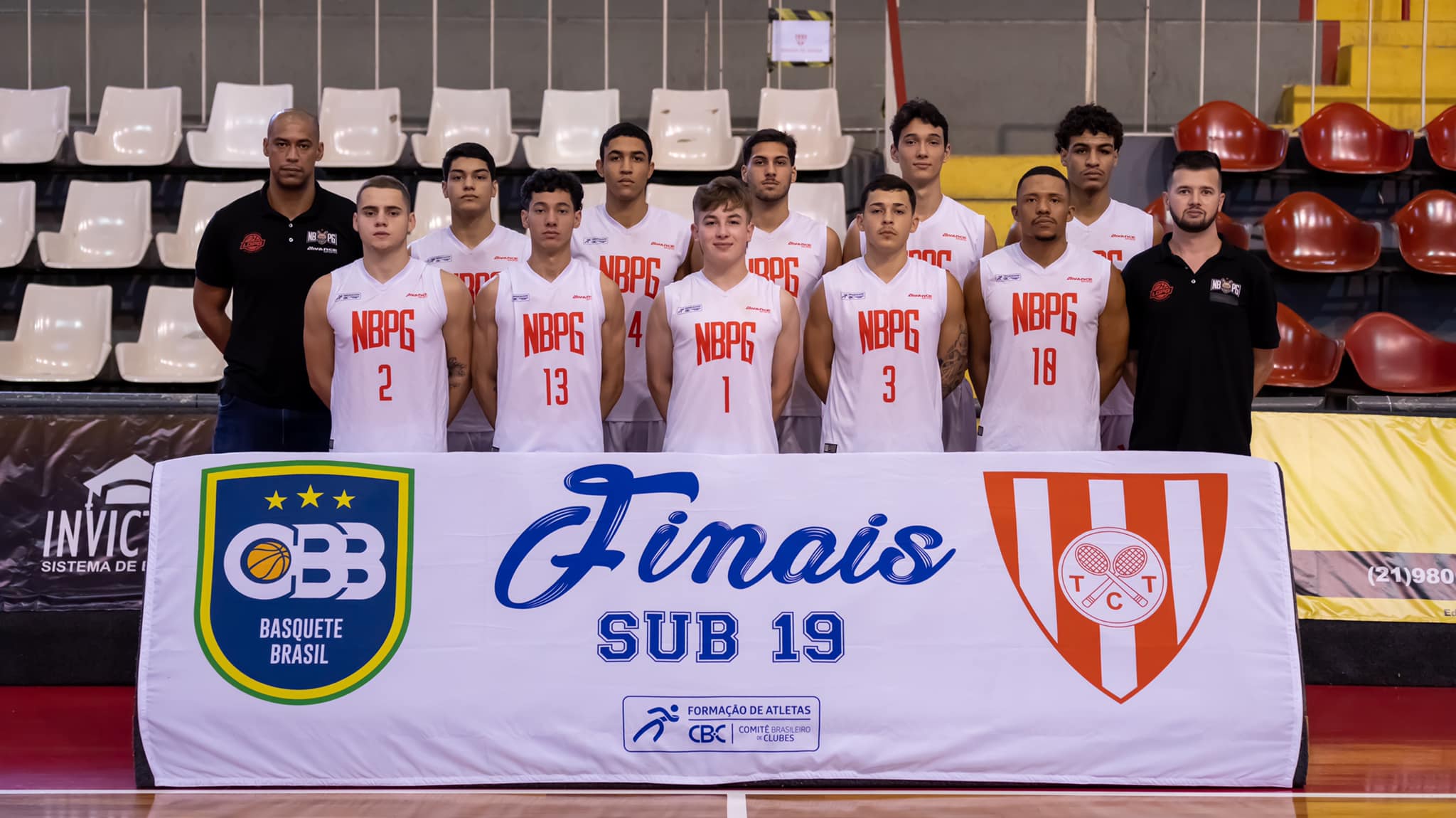 Equipe Sub-19 do Novo Basquete Ponta Grossa pelo Campeonato Brasileiro 2021 no Rio de Janeiro